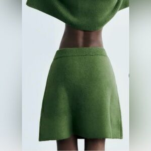 Zara Green Women's Mini  Skirt NWT